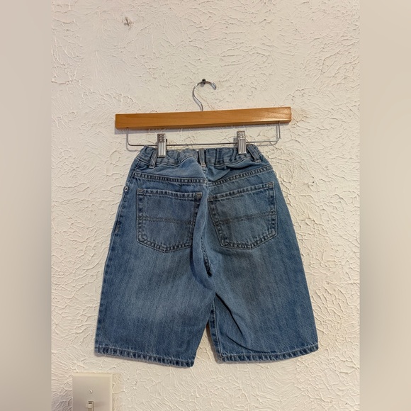 The Children’s Place Boys Denim Shorts Size 8 | Stretchy | Good Condition - Picture 2 of 2